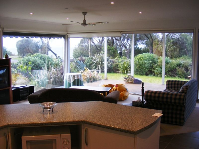 80 Bluff Road, St Leonards VIC 3223