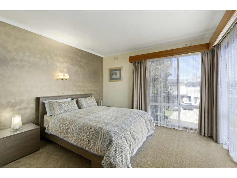 13 Sylvester Avenue, St Leonards VIC 3223