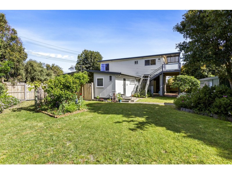 13 Sylvester Avenue, St Leonards VIC 3223