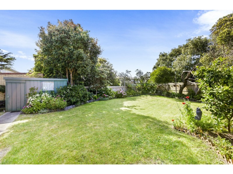 13 Sylvester Avenue, St Leonards VIC 3223