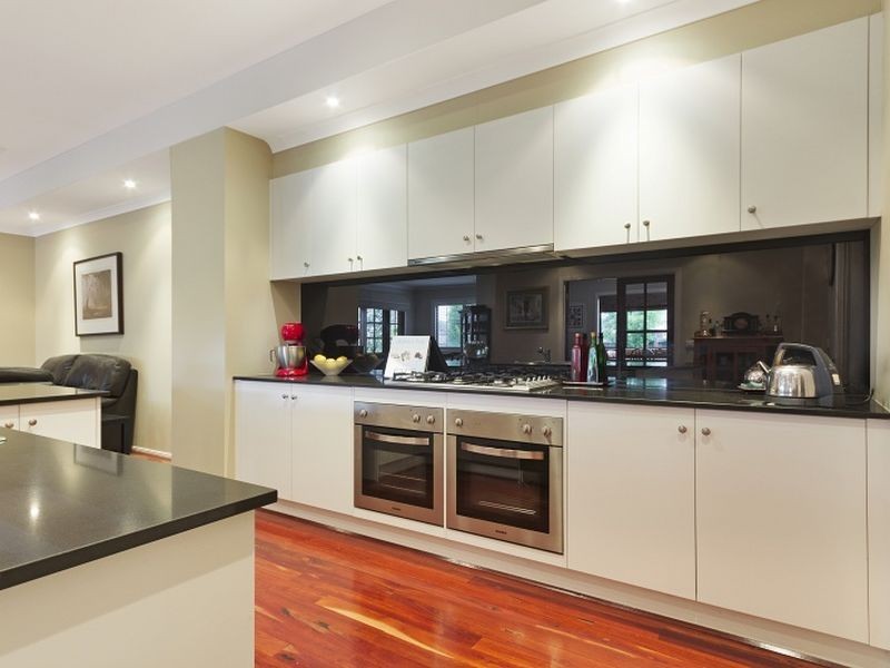 102 Pearl Bay Passage, St Leonards VIC 3223