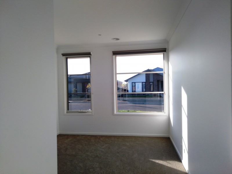 17 Duchess Drive, St Leonards VIC 3223