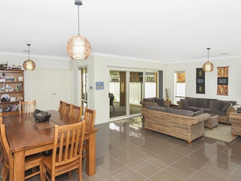 7 Cormorant Drive, St Leonards VIC 3223