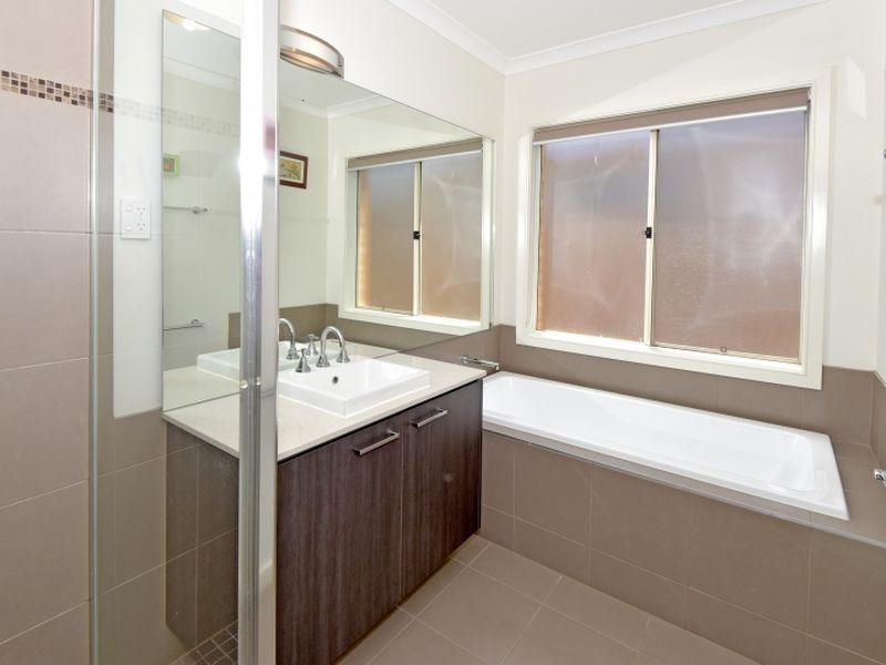 7 Cormorant Drive, St Leonards VIC 3223