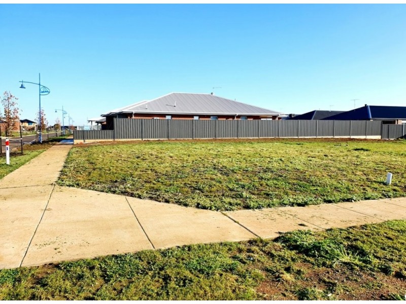 23 Monahan Drive, St Leonards VIC 3223