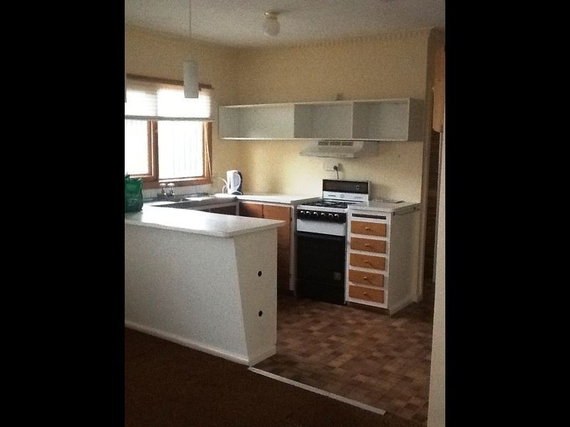 35 Bayside Avenue, St Leonards VIC 3223