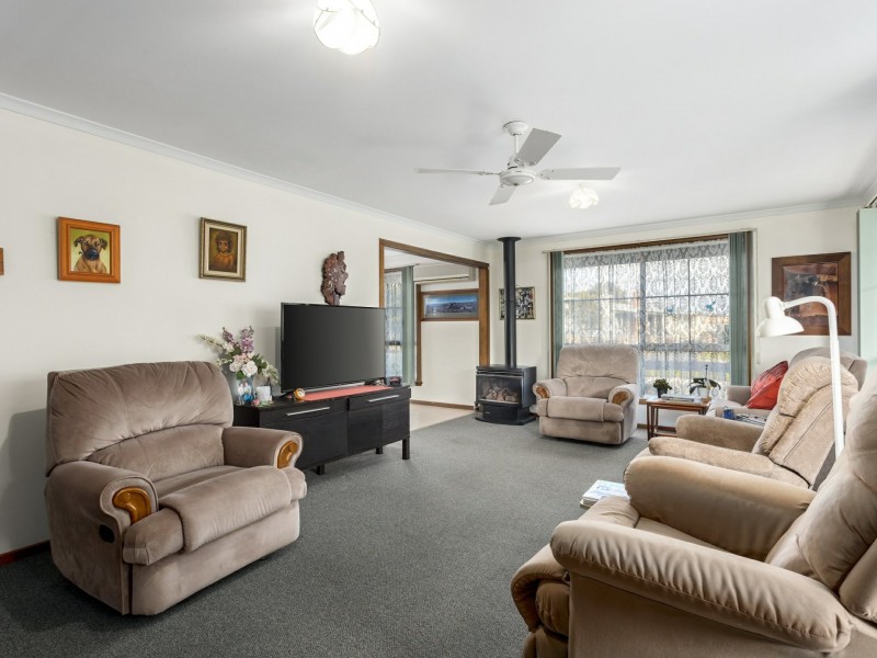 19 Thomson Boulevard, St Leonards VIC 3223