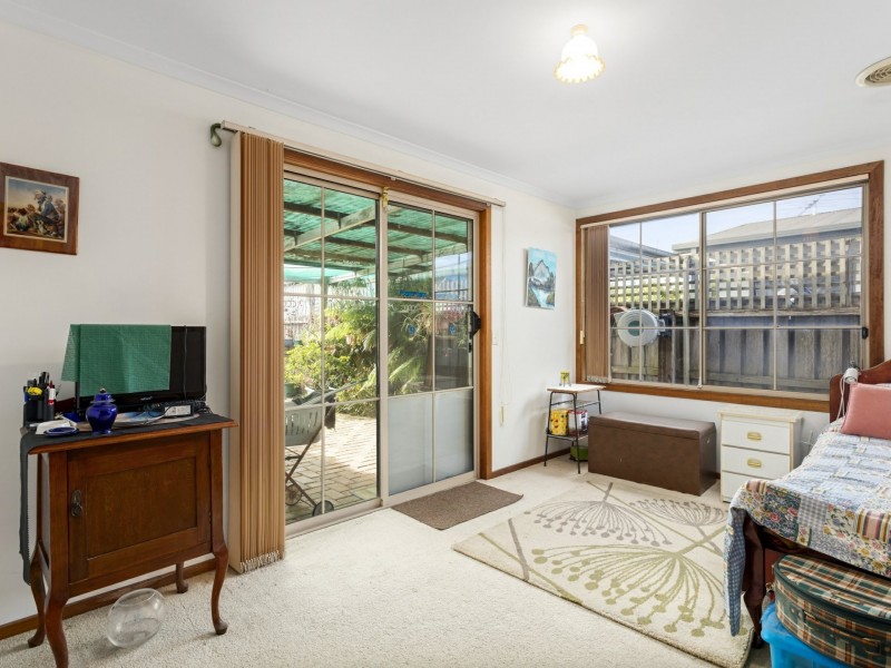 19 Thomson Boulevard, St Leonards VIC 3223