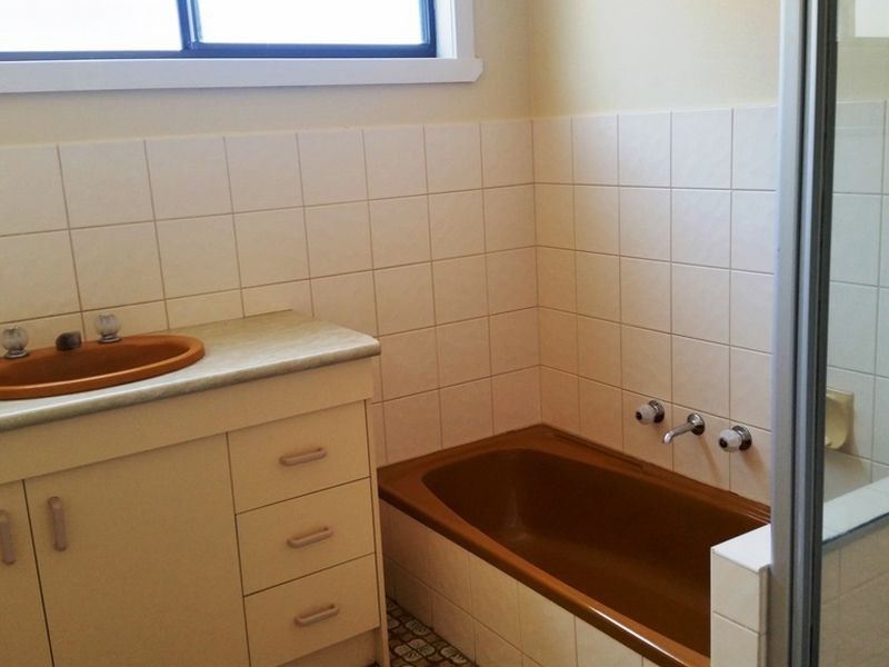 56 Lake View Crescent, St Leonards VIC 3223