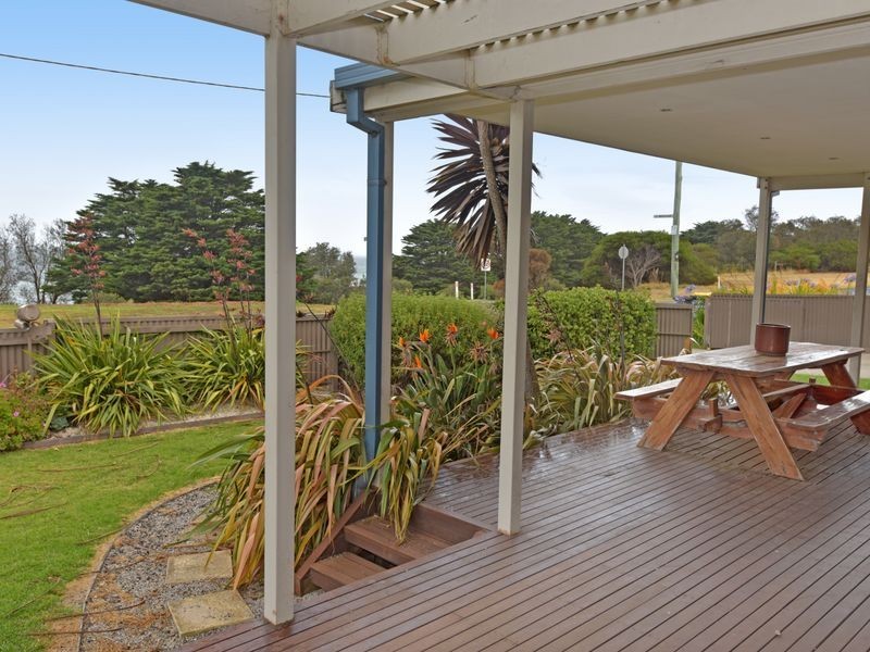 80 Bluff Road, St Leonards VIC 3223