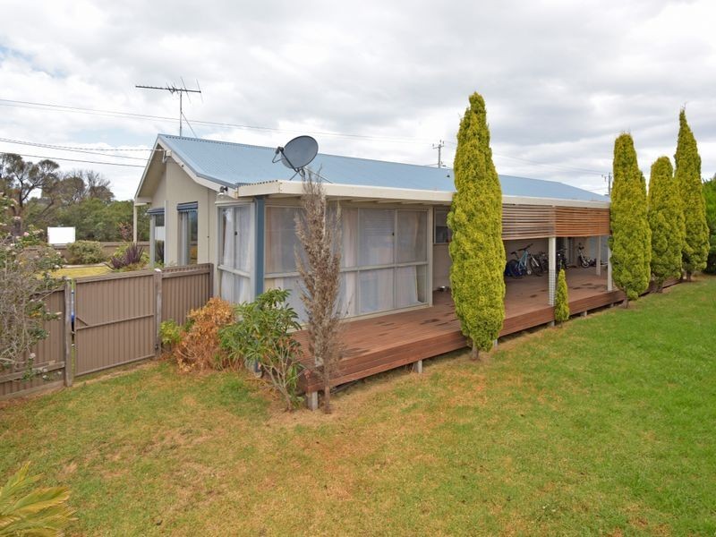 80 Bluff Road, St Leonards VIC 3223