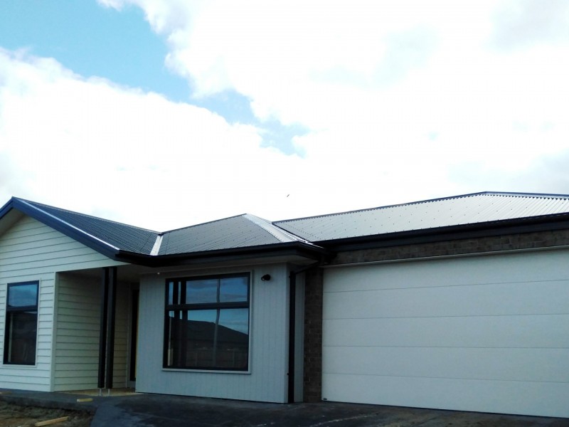 23 Elegante Road, St Leonards VIC 3223