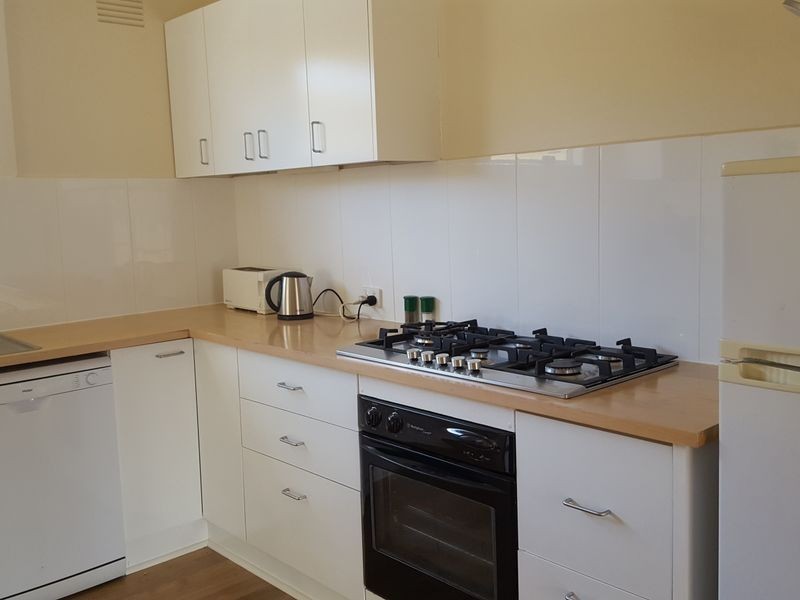 1/3 Edith Court, St Leonards VIC 3223