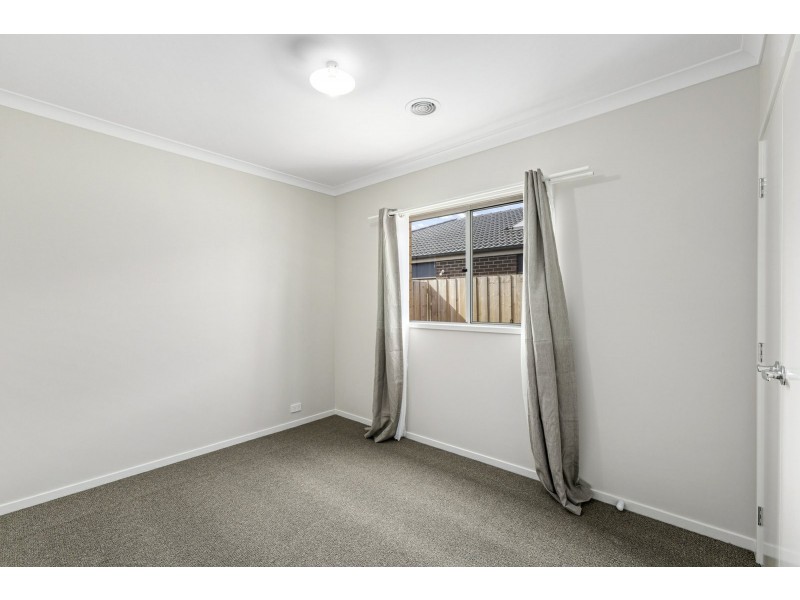 7 Emu Street, St Leonards VIC 3223