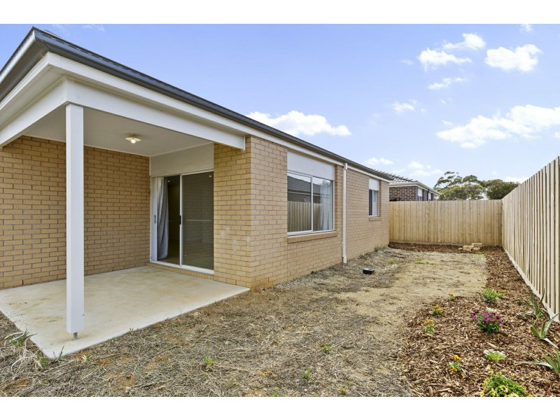 7 Emu Street, St Leonards VIC 3223