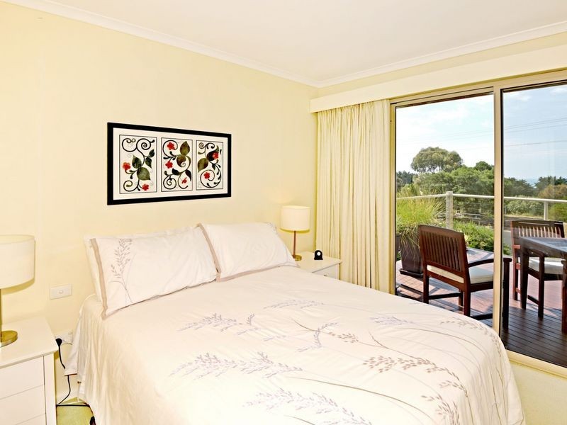 92 Bluff Road, St Leonards VIC 3223