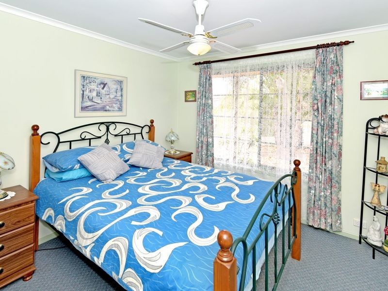4 Charles Court, St Leonards VIC 3223