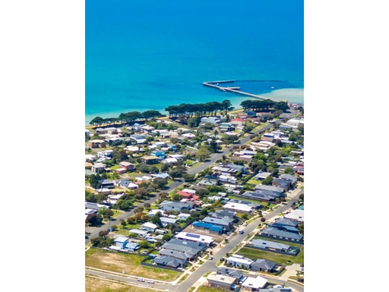 81 Blanche Street, St Leonards VIC 3223