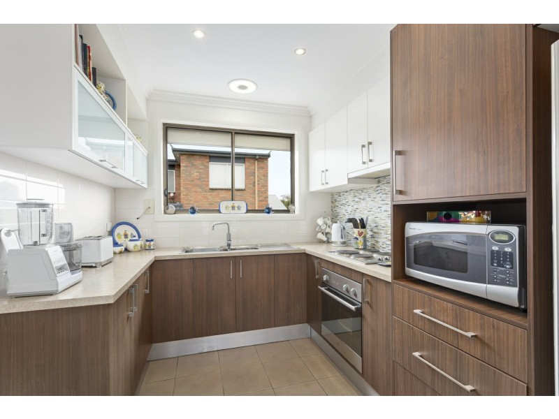 Unit 2/40 Dudley Parade, St Leonards VIC 3223