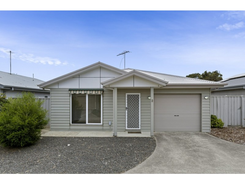 Unit 3/12 Ward Street, St Leonards VIC 3223
