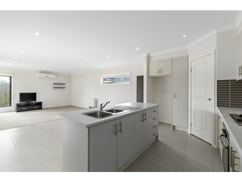 Unit 3/12 Ward Street, St Leonards VIC 3223