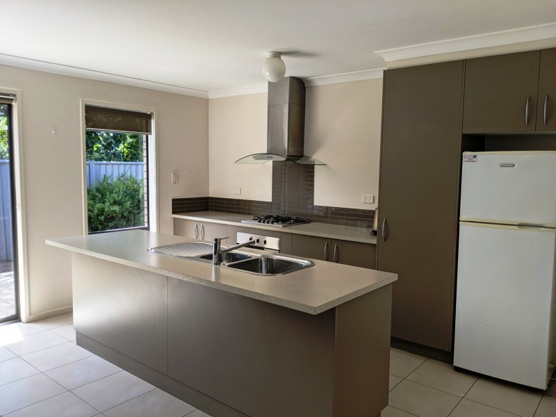 6 Waters Way, St Leonards VIC 3223