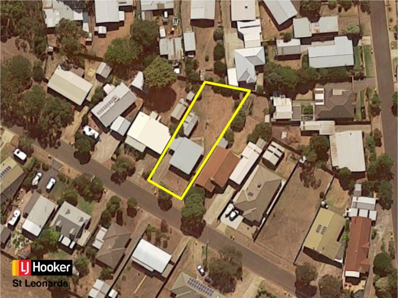 35 Lake View Crescent, St Leonards VIC 3223