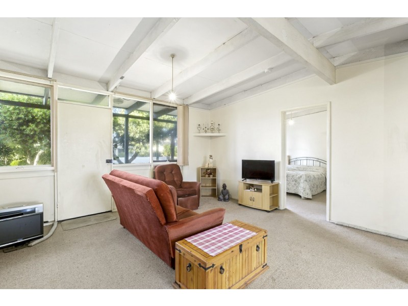 24 Rigby Street, St Leonards VIC 3223