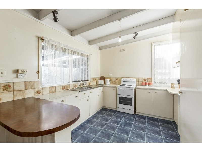 24 Rigby Street, St Leonards VIC 3223