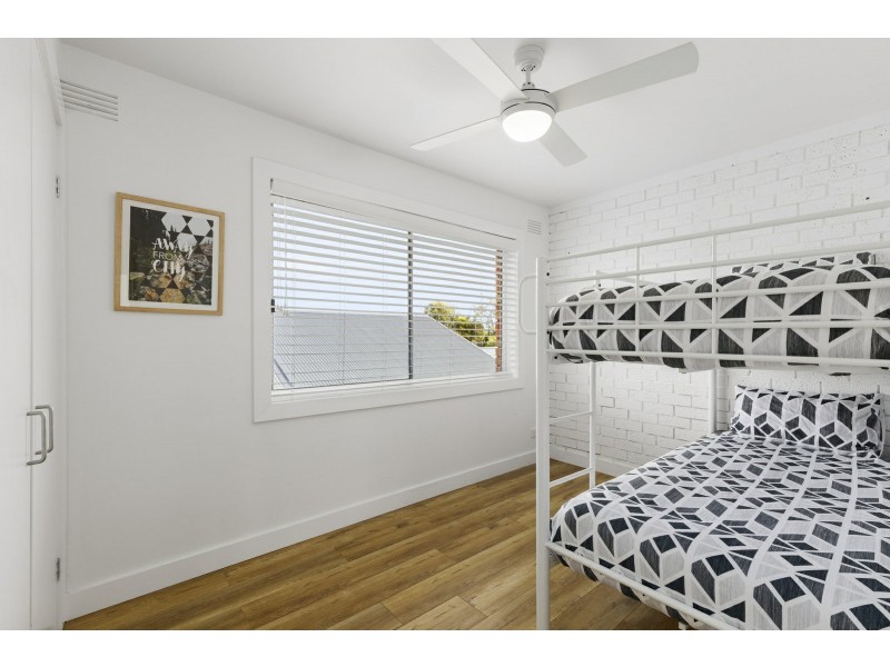 Unit 4/42 Dudley Parade, St Leonards VIC 3223