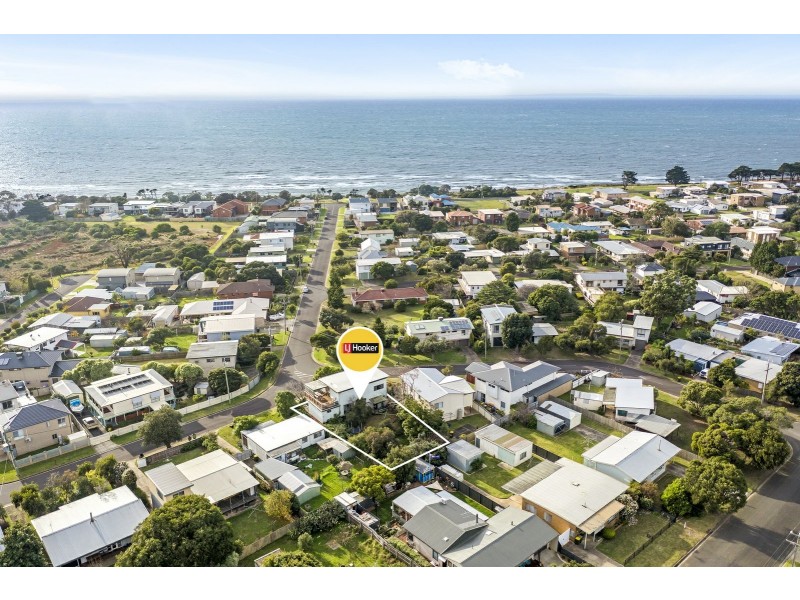 14 Sylvester Avenue, St Leonards VIC 3223