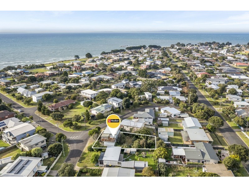 14 Sylvester Avenue, St Leonards VIC 3223