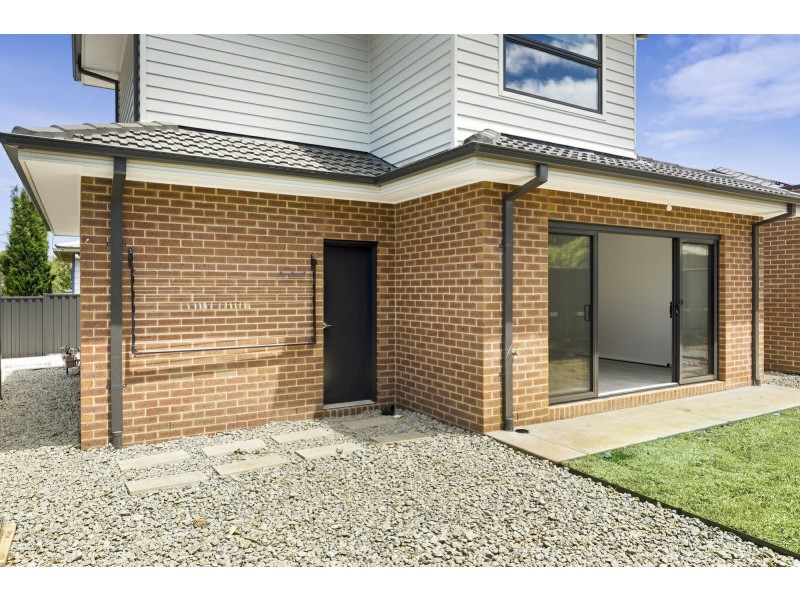 Unit 2/8 Mariners Street, St Leonards VIC 3223