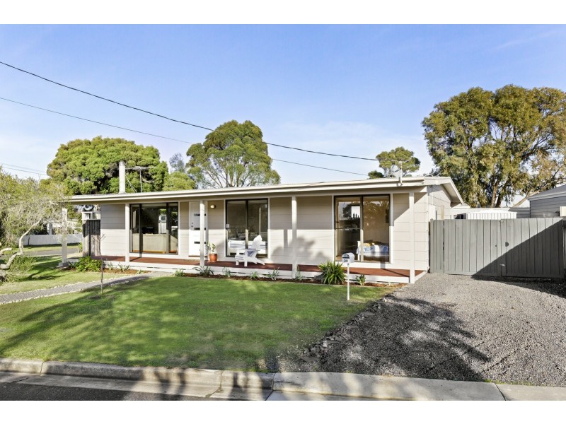 38 Thomson Boulevard, St Leonards VIC 3223