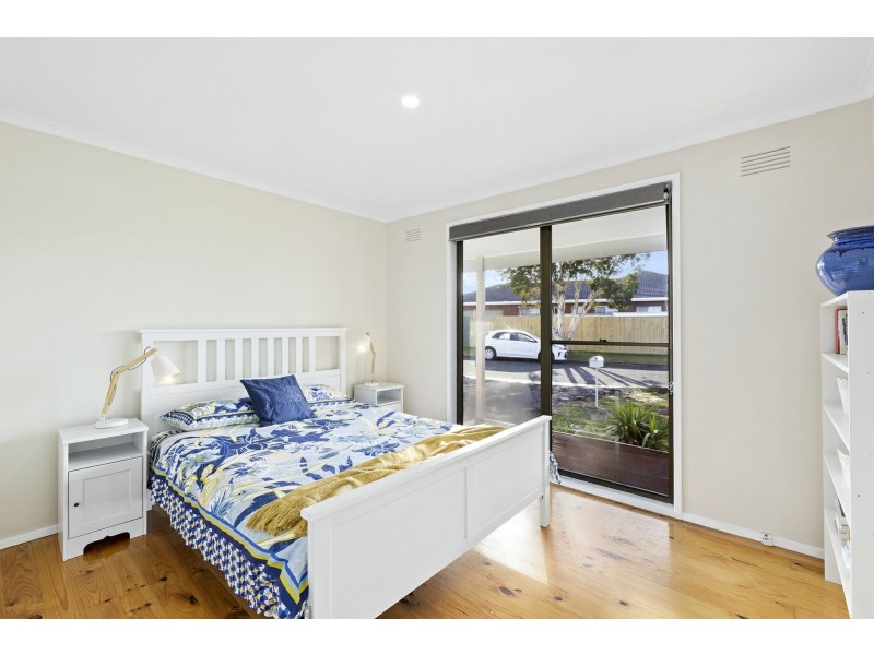 38 Thomson Boulevard, St Leonards VIC 3223