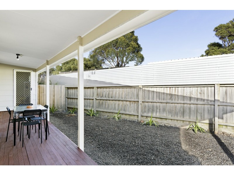 38 Thomson Boulevard, St Leonards VIC 3223
