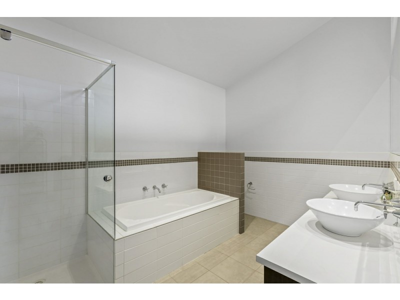 60A Leviens Road, St Leonards VIC 3223