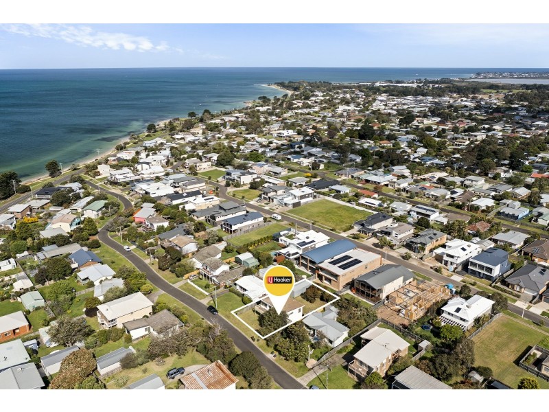 12 Walpole Avenue, Indented Head VIC 3223