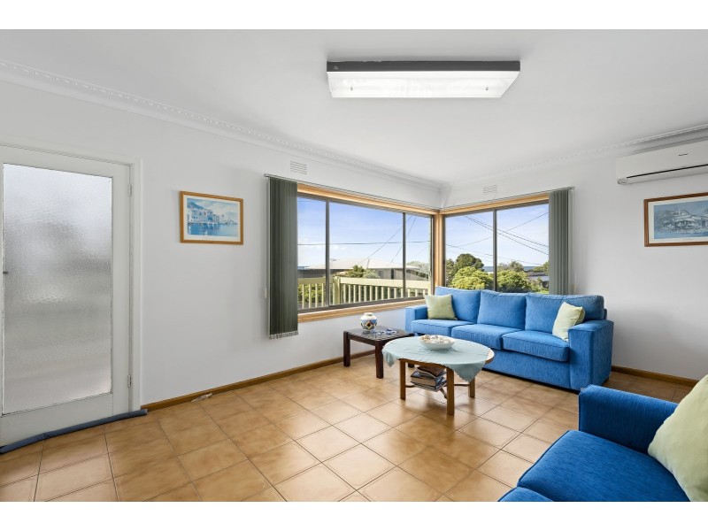 12 Walpole Avenue, Indented Head VIC 3223