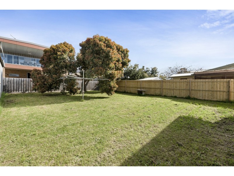 12 Walpole Avenue, Indented Head VIC 3223