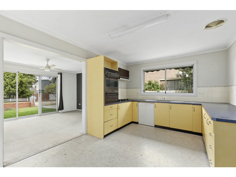 12 Wattlehill Grove, St Leonards VIC 3223