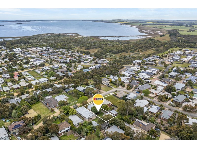 12 Wattlehill Grove, St Leonards VIC 3223