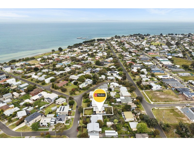 10 Sylvester Avenue, St Leonards VIC 3223