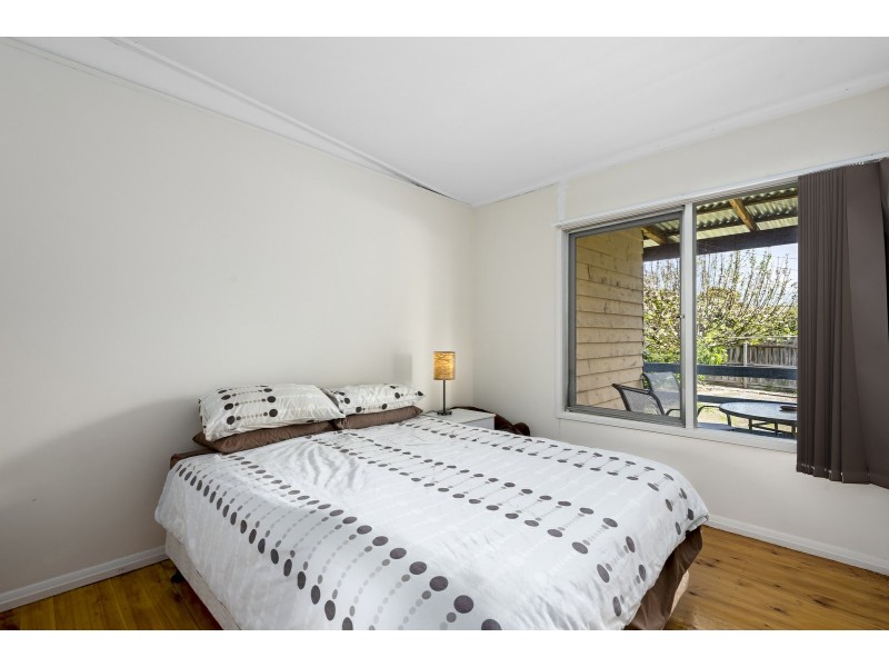 10 Sylvester Avenue, St Leonards VIC 3223