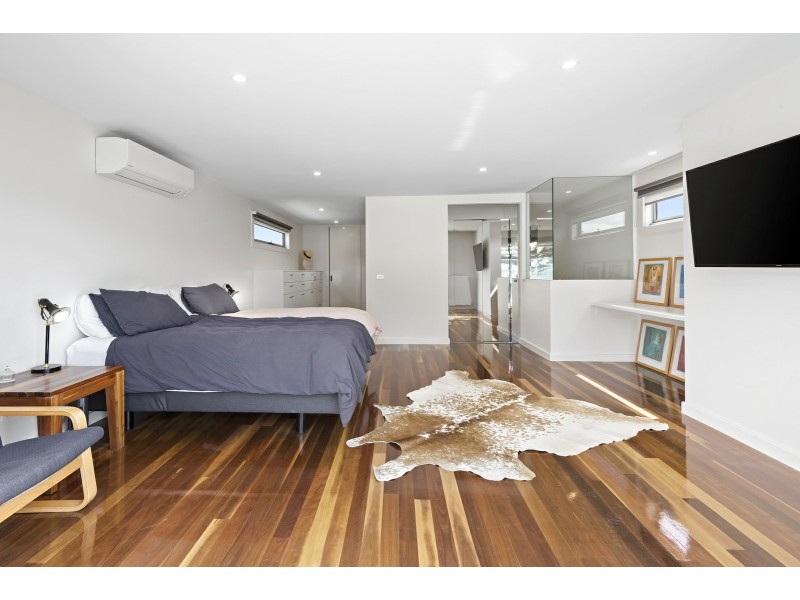 489 The Esplanade, St Leonards VIC 3223