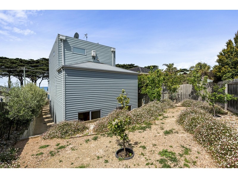 489 The Esplanade, St Leonards VIC 3223