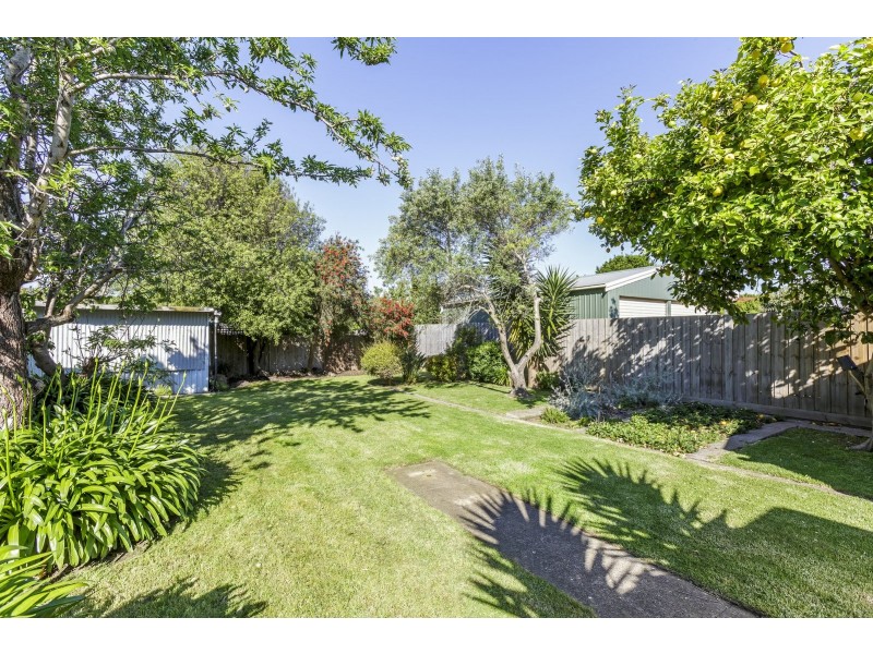 7 Thomson Boulevard, St Leonards VIC 3223
