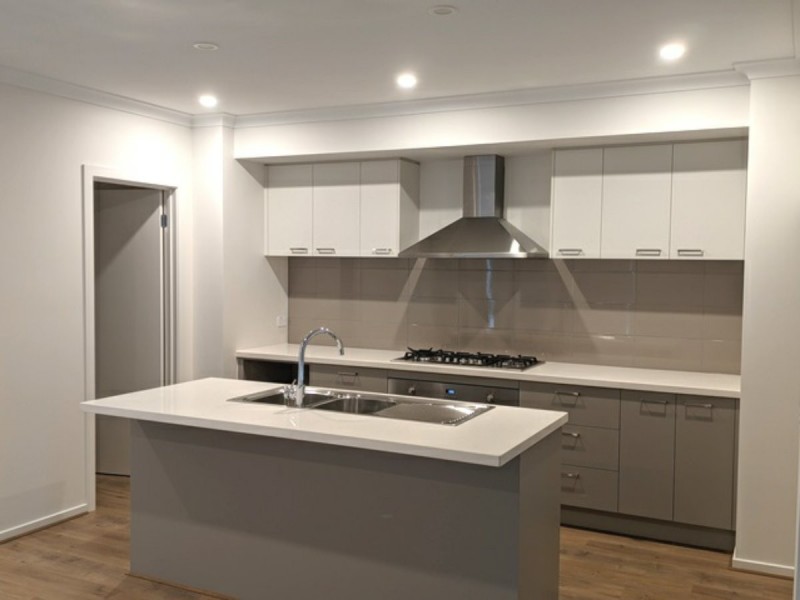 19 Elegante Road, St Leonards VIC 3223