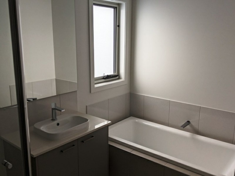 19 Elegante Road, St Leonards VIC 3223