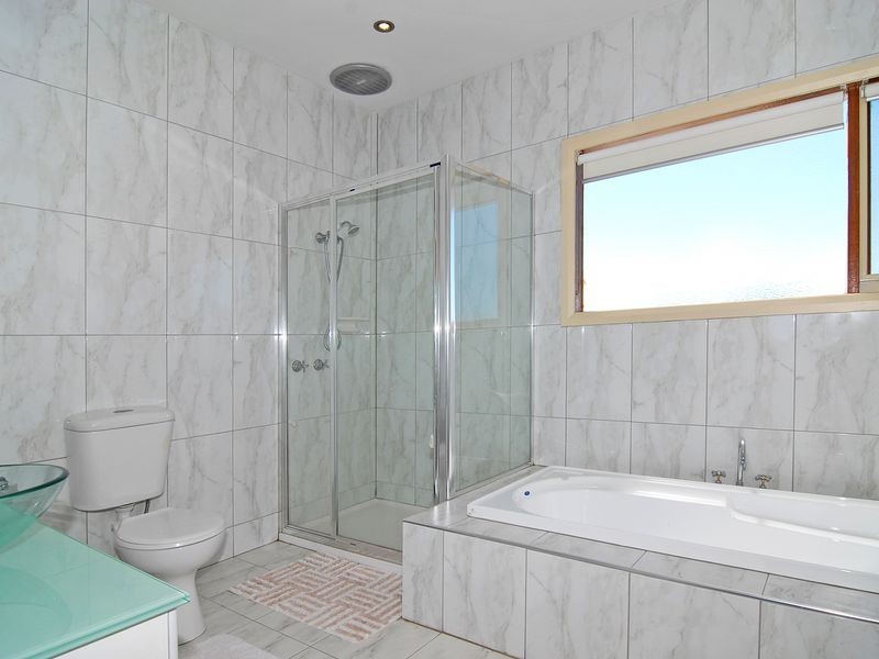 3 Calk Terrace, St Leonards VIC 3223